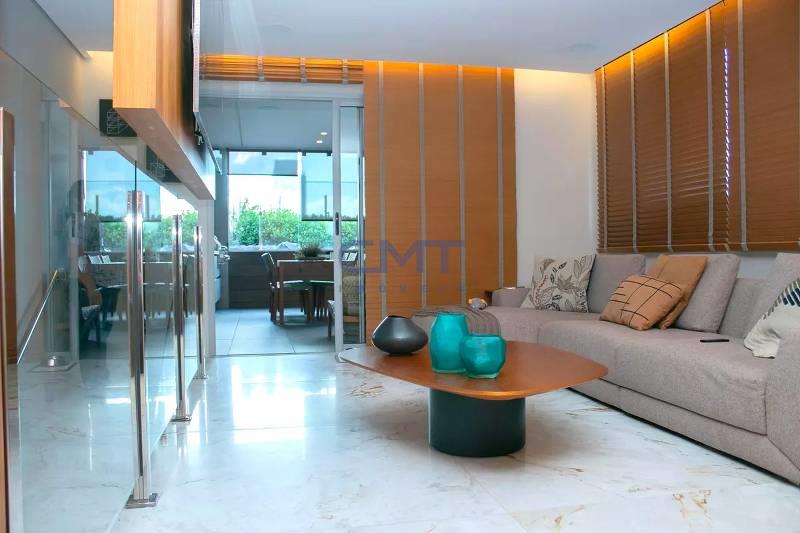 Cobertura à venda no Savassi: 