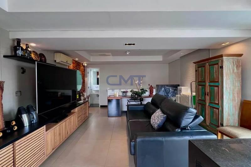 Cobertura à venda no Carmo: 