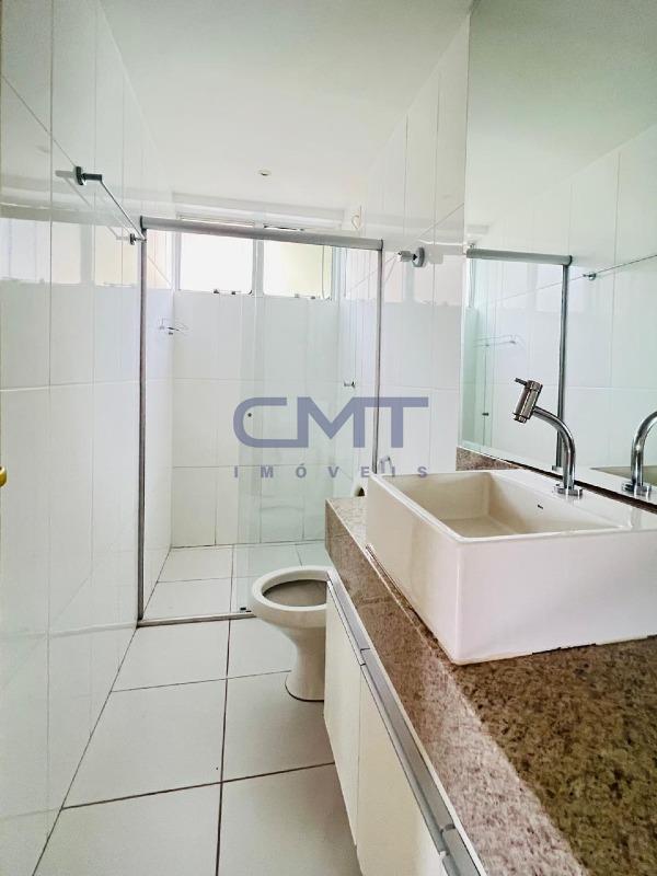 Apartamento à venda no Serra: Banho social