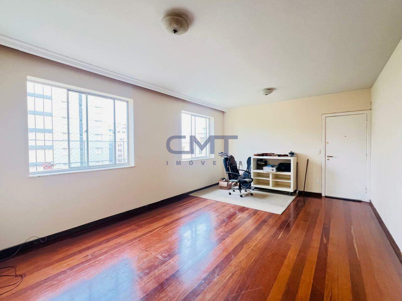 Apartamento à venda no Serra: Sala