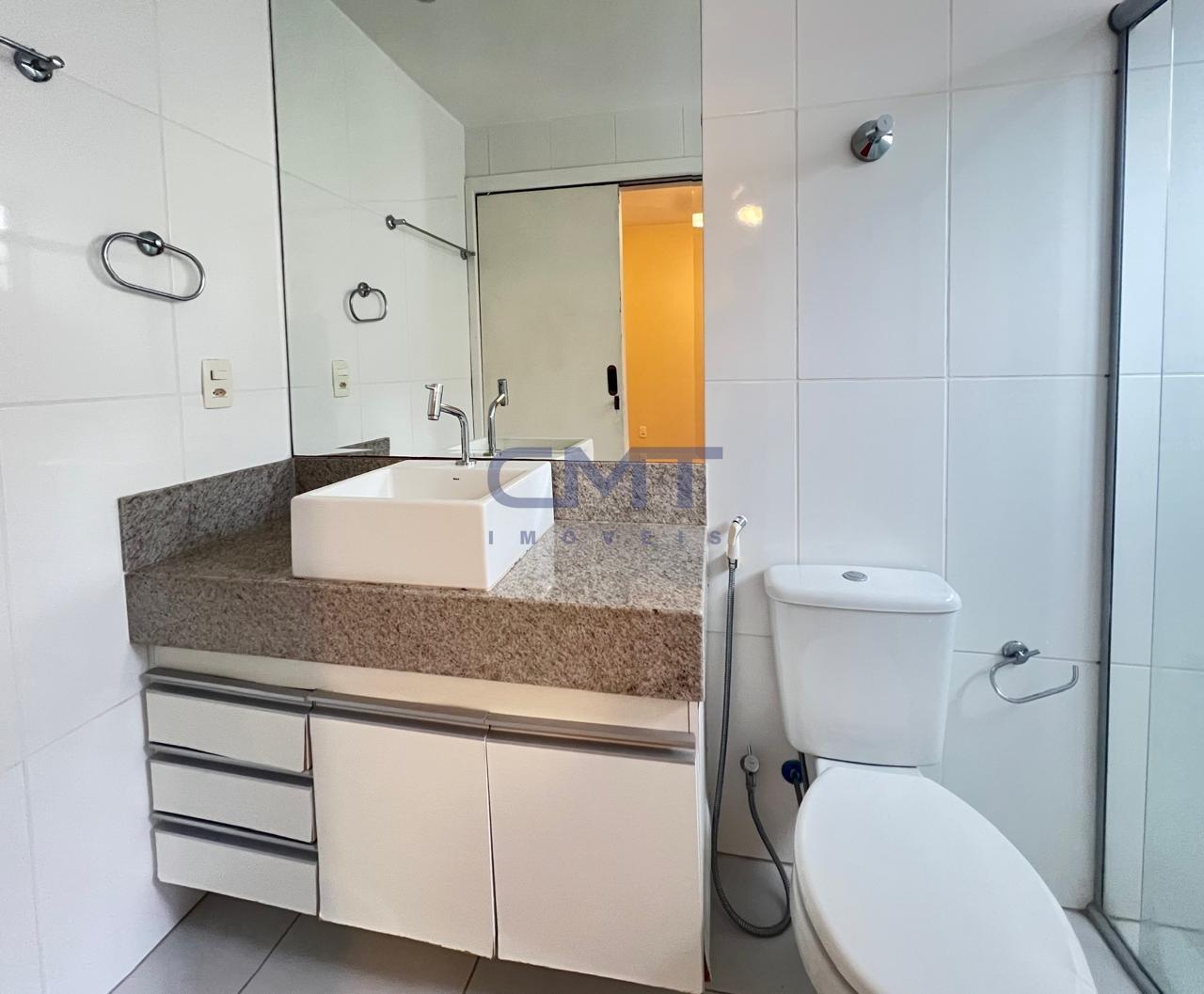 Apartamento à venda no Serra: Banho suíte