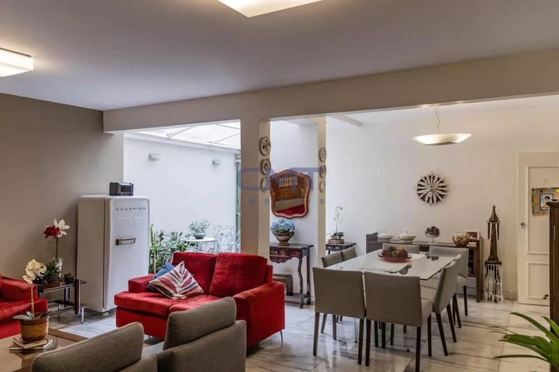 Área privativa à venda no Coração de Jesus: 