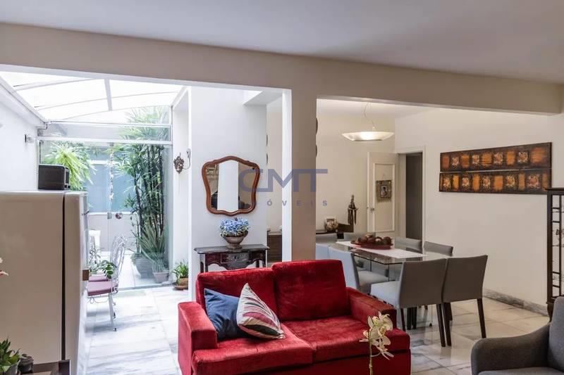 Área privativa à venda no Coração de Jesus: 