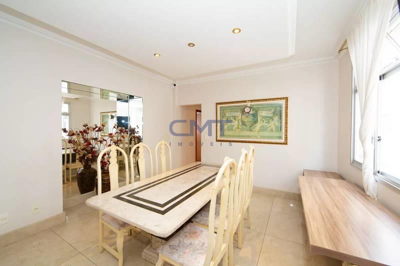 Cobertura à venda no Prado: 