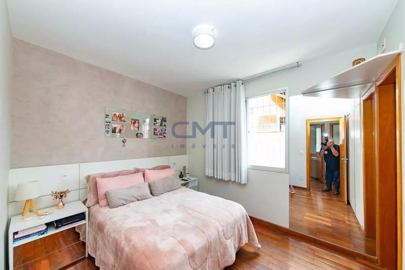 Cobertura à venda no Prado: 