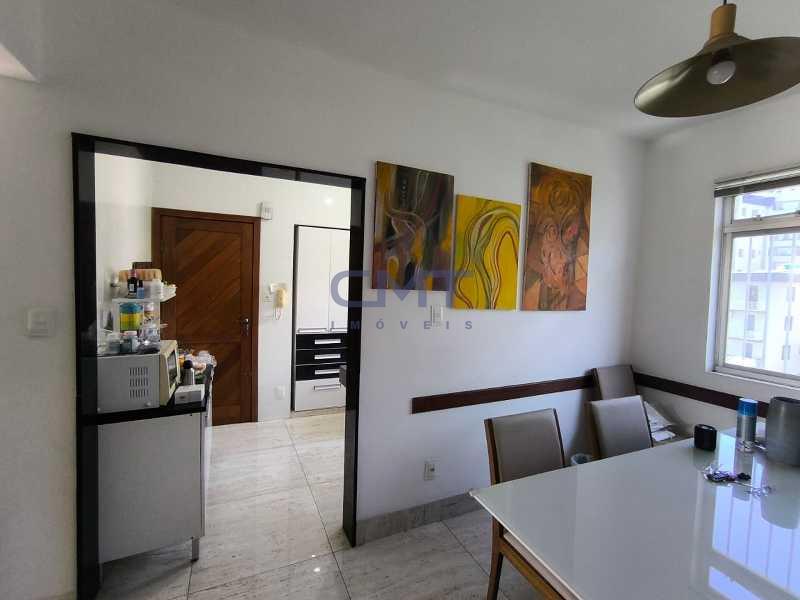 Cobertura à venda no Santo Antônio : 