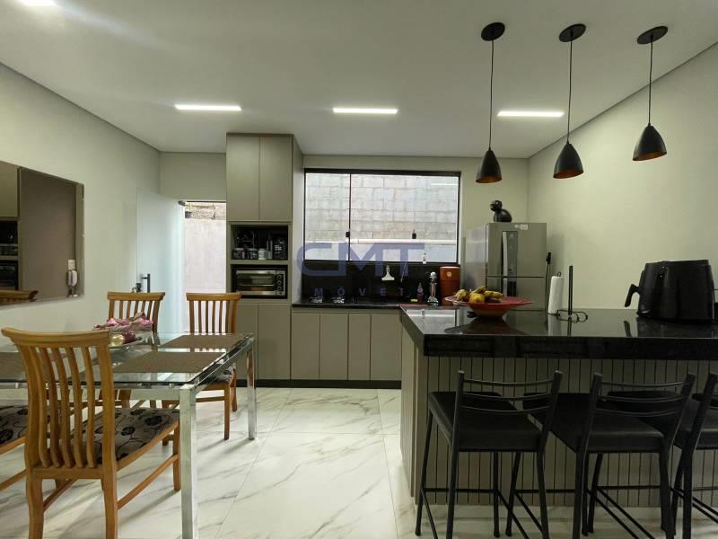 Casa à venda no Santa Efigênia : 