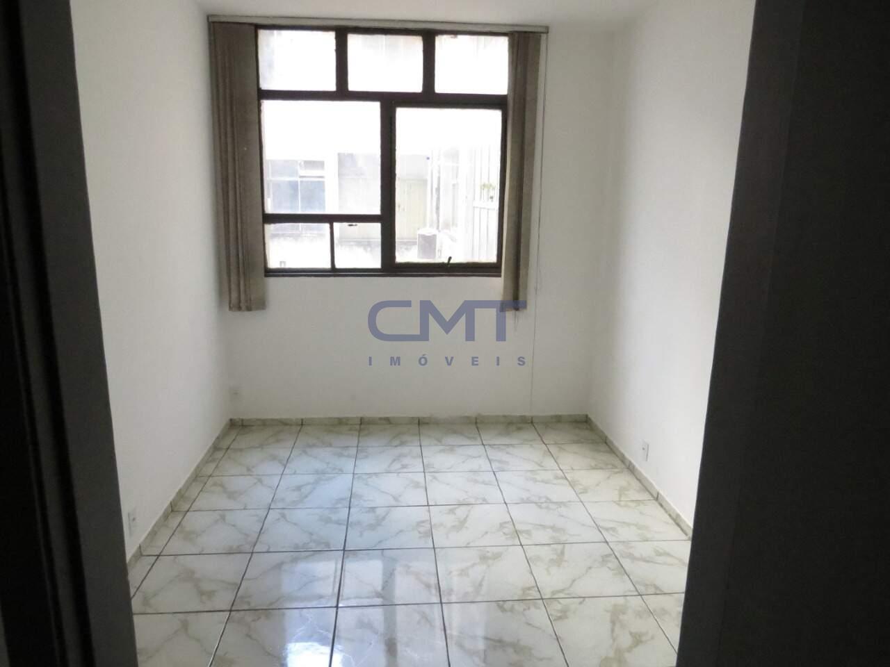 Sala à venda no Centro: 