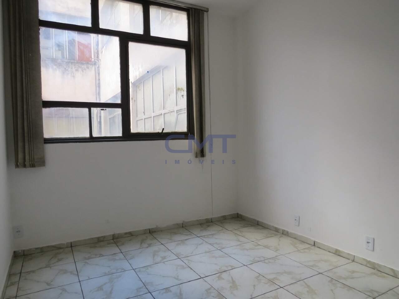 Sala à venda no Centro: 