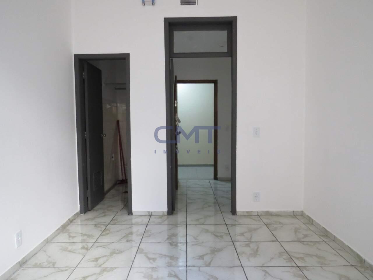 Sala à venda no Centro: 