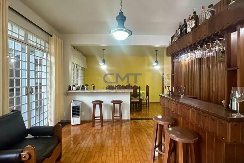 Casa à venda no Serra: 