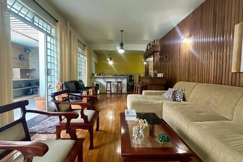 Casa à venda no Serra: 