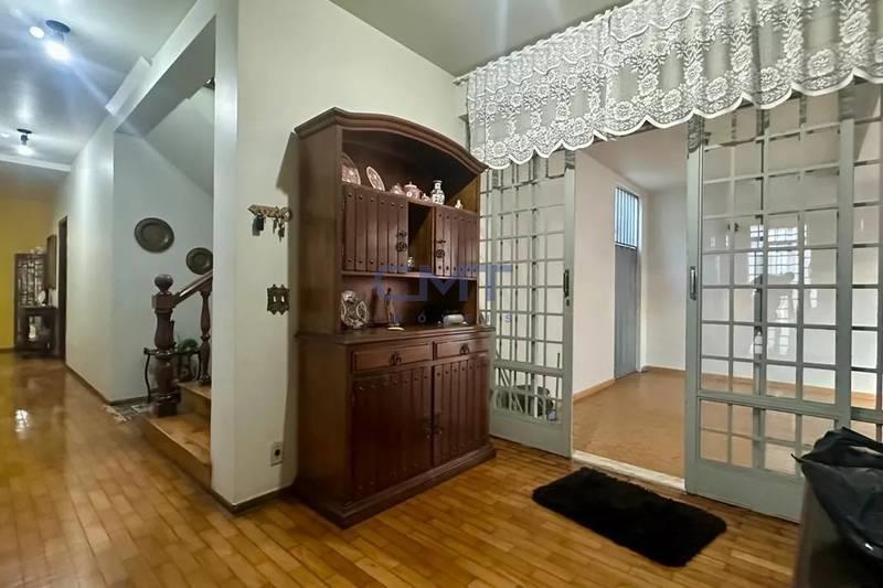 Casa à venda no Serra: 