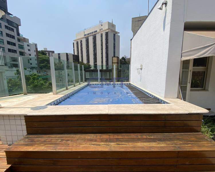 Cobertura à venda no Cruzeiro: 