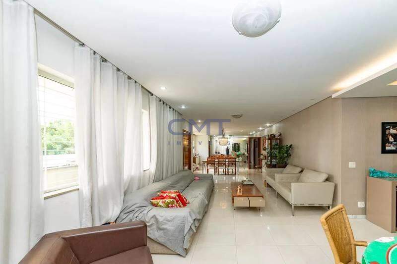 Casa à venda no Gutierrez: 