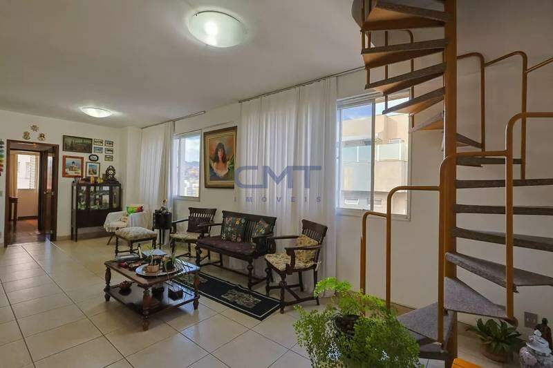 Cobertura à venda no Coração de Jesus: 