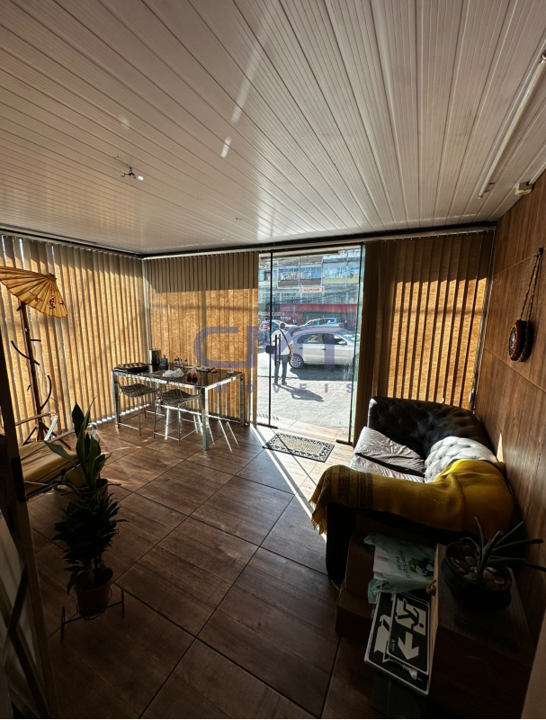 Casa à venda no Gutierrez: Hall de entrada