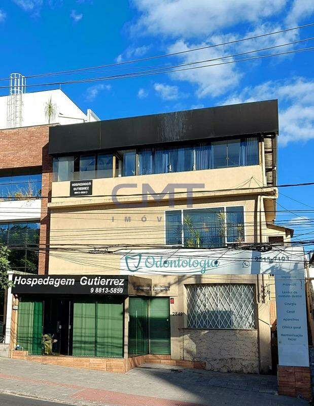 Casa à venda no Gutierrez: 