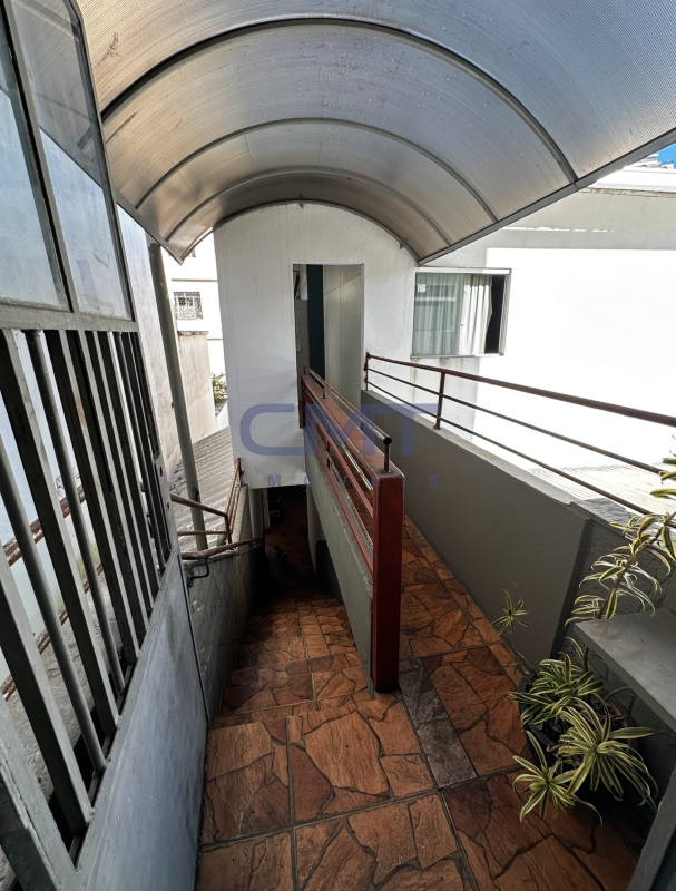 Casa à venda no Gutierrez: 