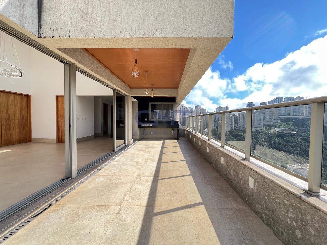 Cobertura à venda no Vale do Sereno: 