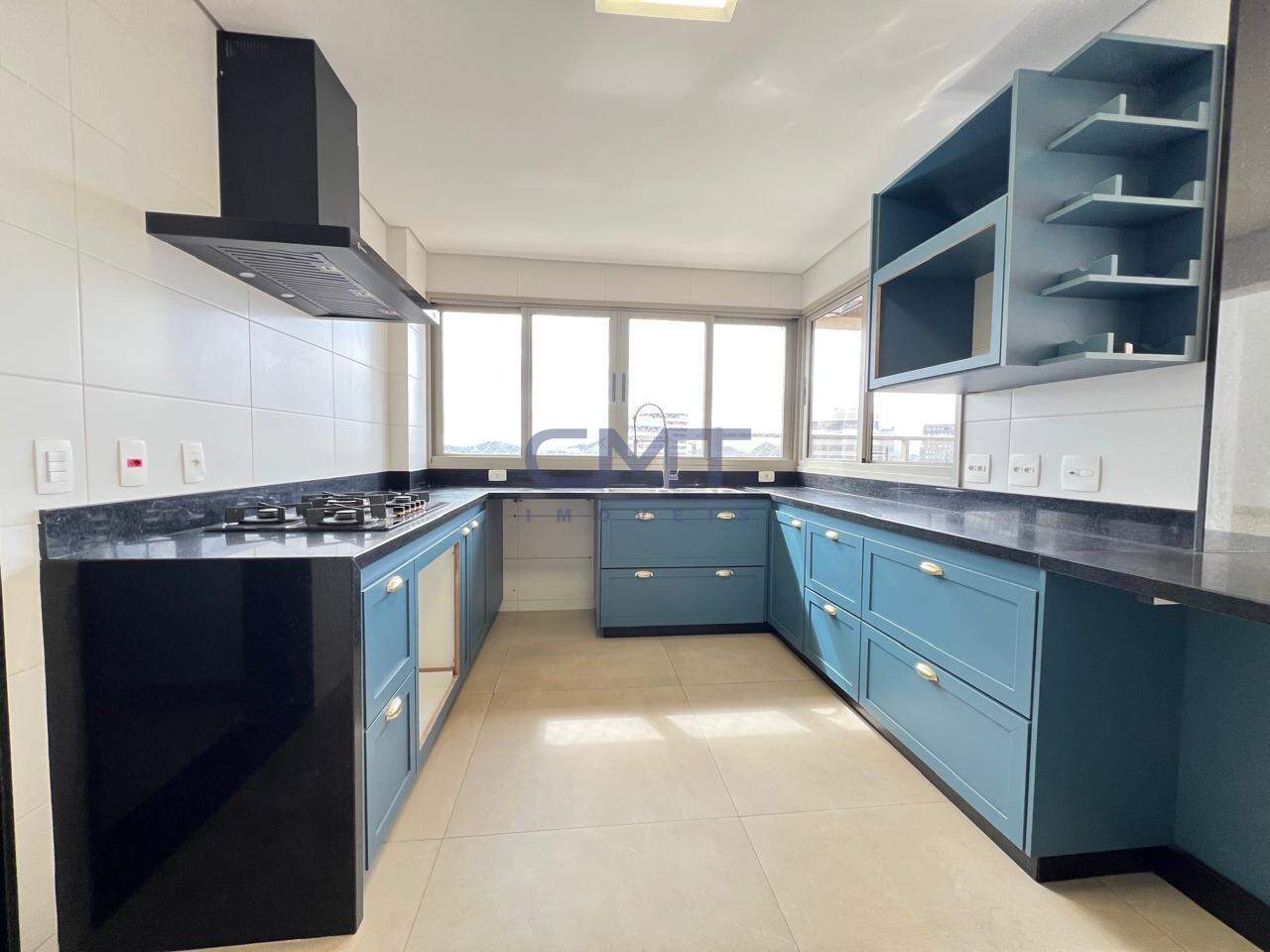 Cobertura à venda no Vale do Sereno: 