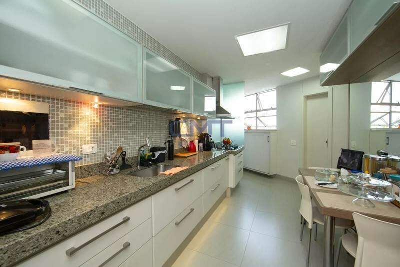 Apartamento à venda no Santa Lúcia : 