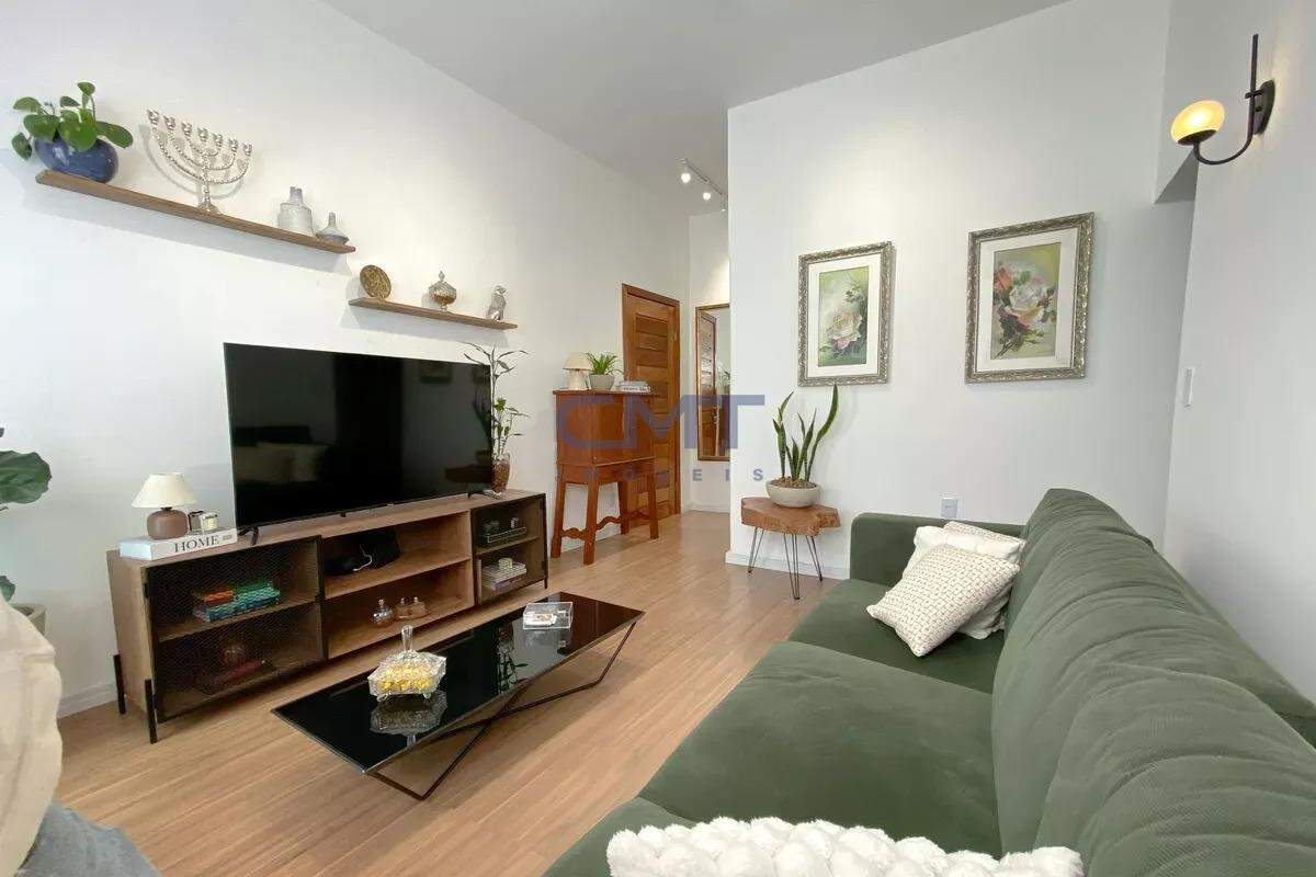 Apartamento à venda no Carmo: 