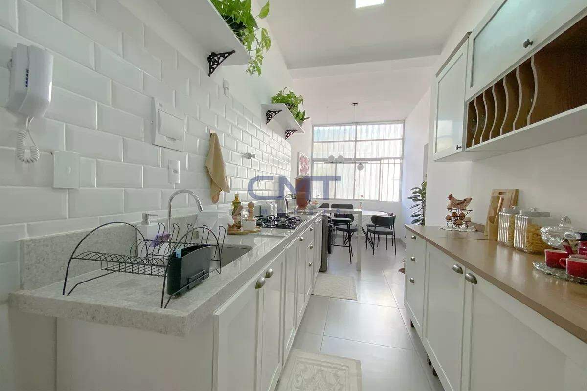 Apartamento à venda no Carmo: 