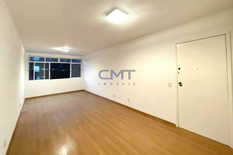 Apartamento à venda no Coração de Jesus: 
