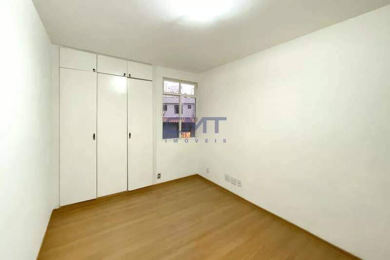 Apartamento à venda no Coração de Jesus: 