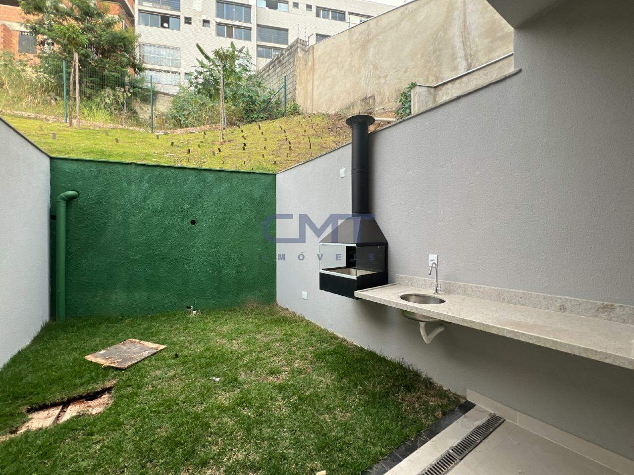 Casa à venda no Estoril: 