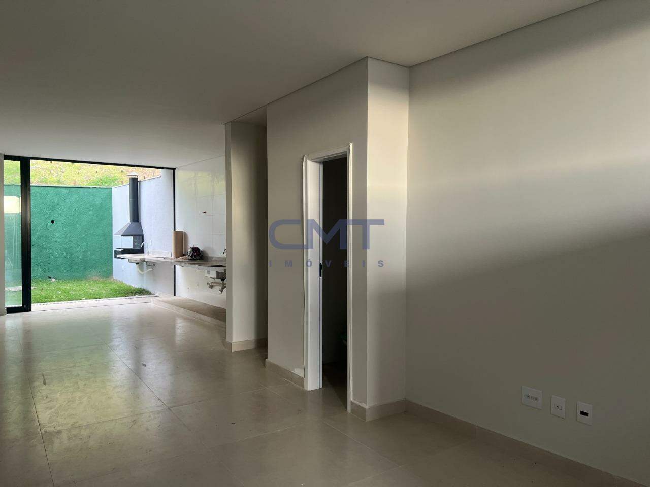 Casa à venda no Estoril: 