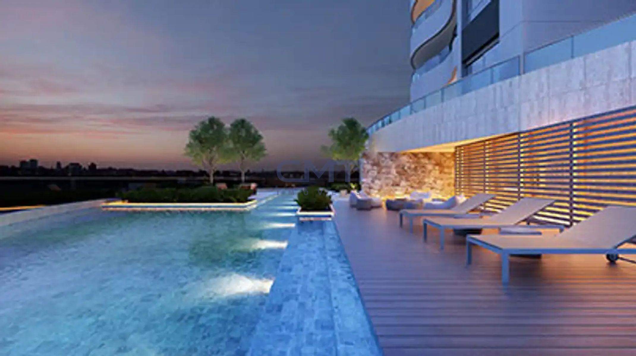 Apartamento à venda no Santa Lúcia : Piscina com raia