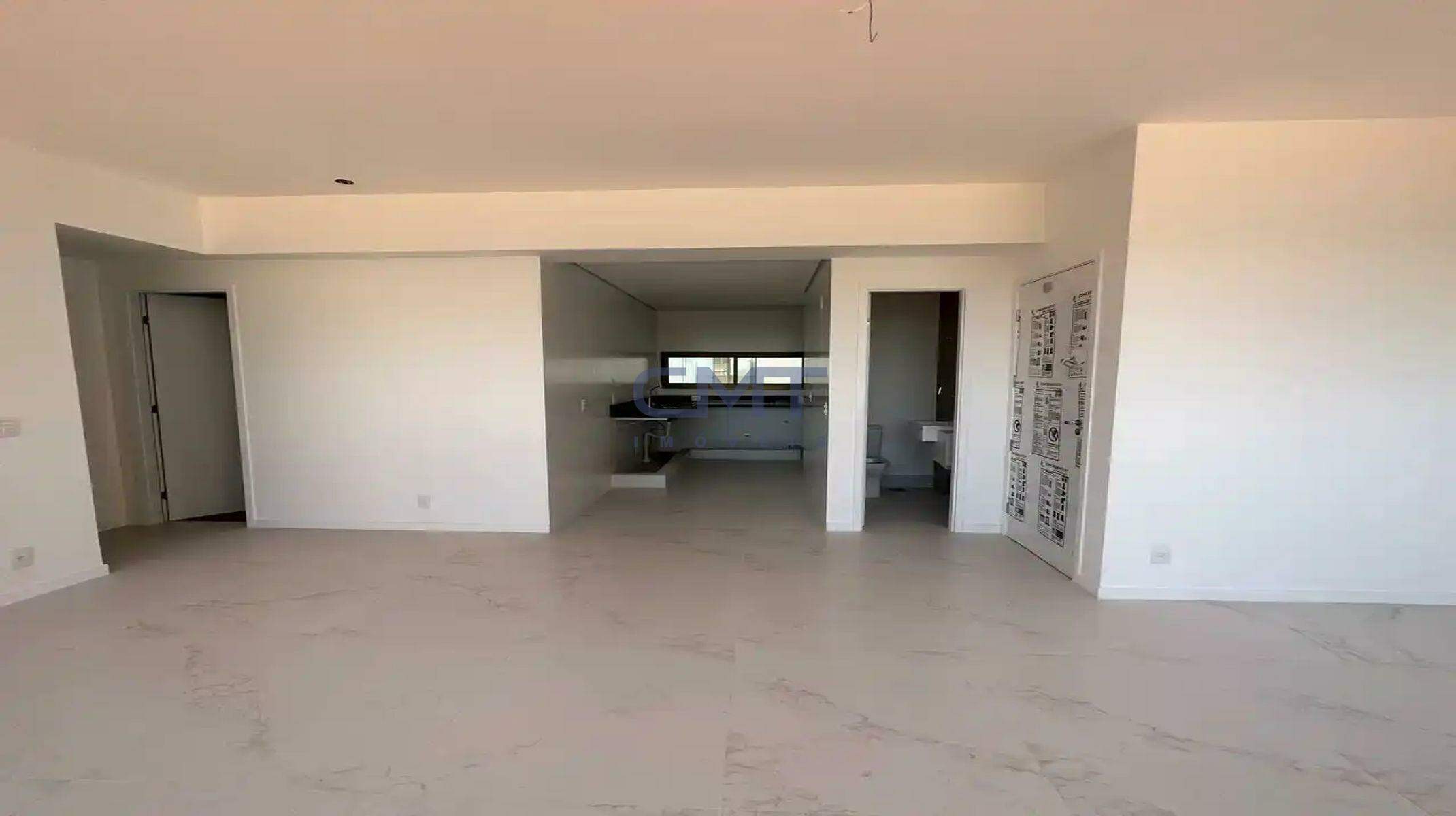Apartamento à venda no Serra: Sala de estar e cozinha
