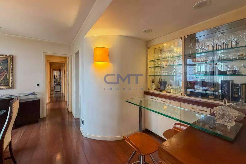 Apartamento à venda no Santo Agostinho: 