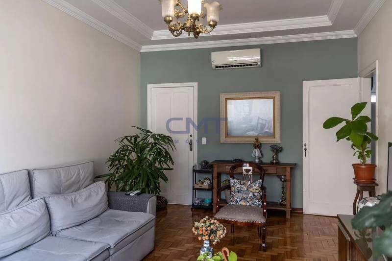 Apartamento à venda no Coração de Jesus: 