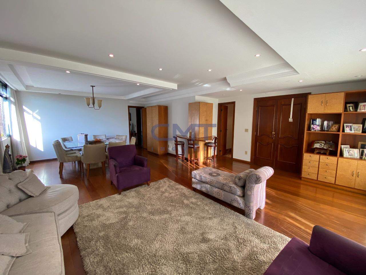 Apartamento à venda no Funcionários : 