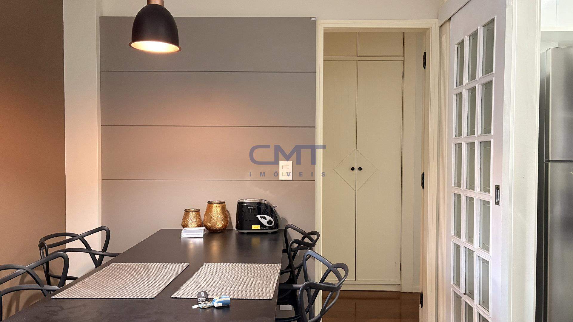 Apartamento à venda no Coração de Jesus: 