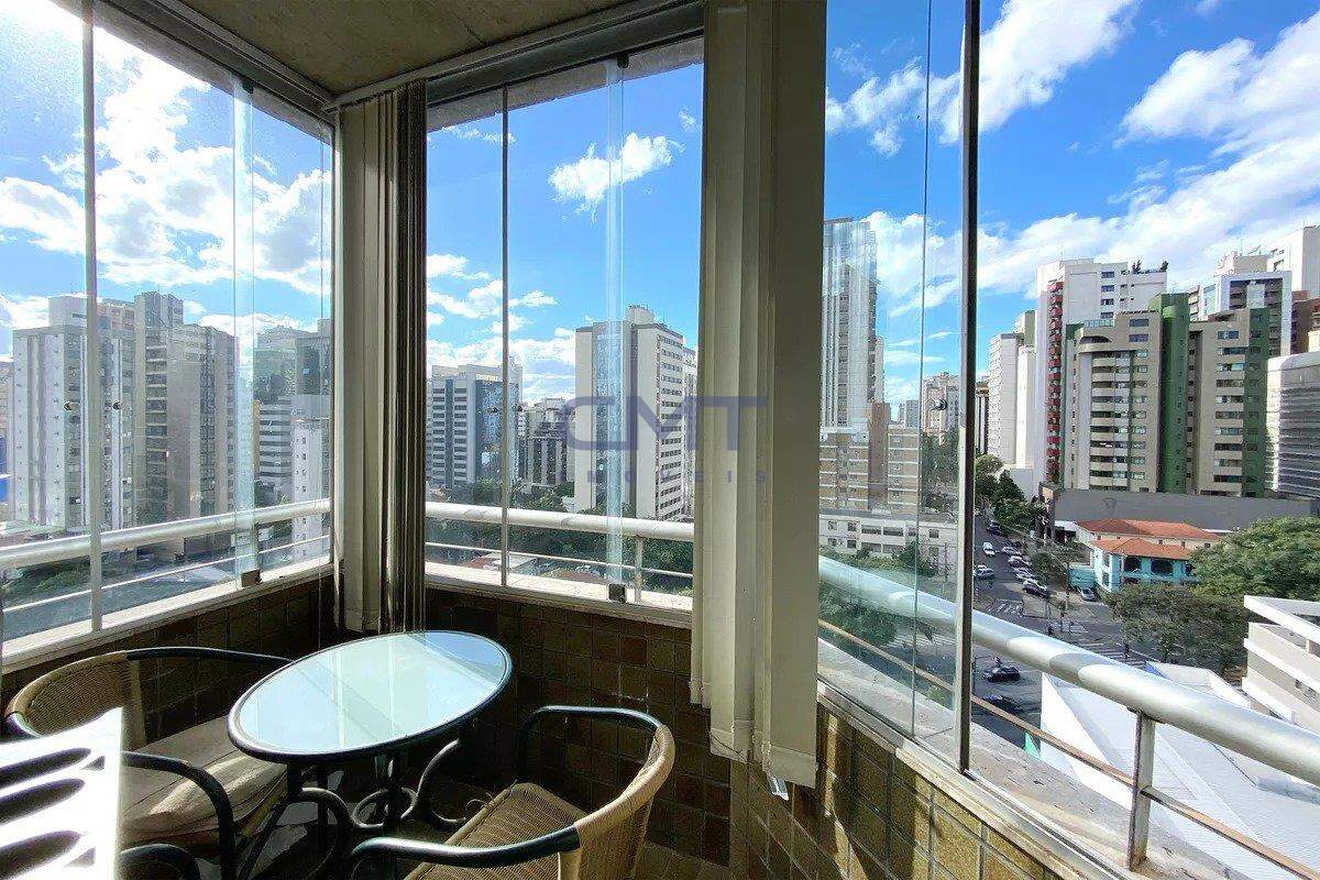 Apartamento à venda no Carmo: 