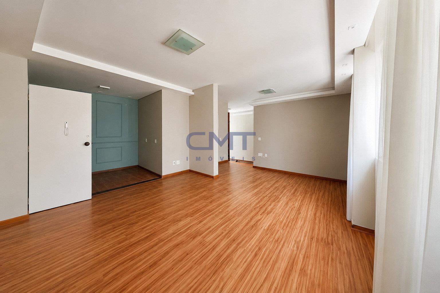 Apartamento à venda no Cruzeiro: 