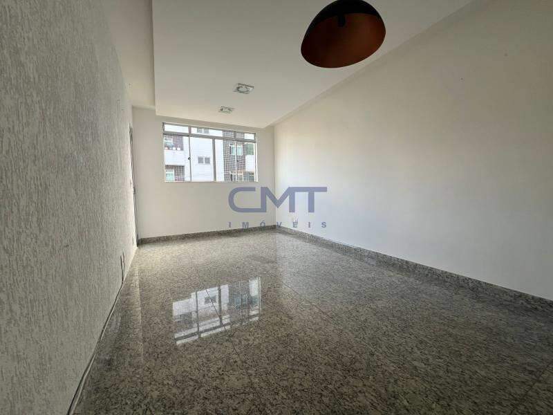 Apartamento à venda no Sagrada Família: 