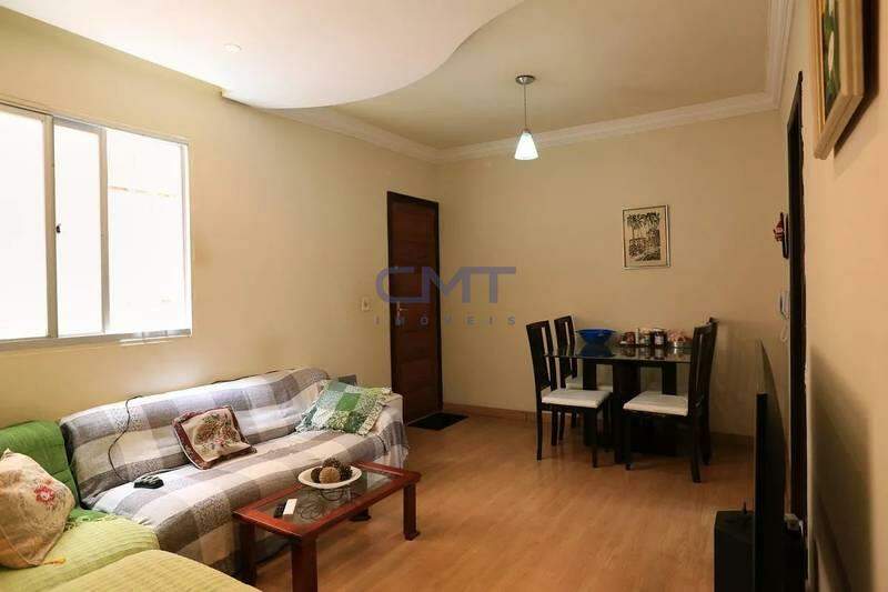 Apartamento à venda no Sagrada Família: 