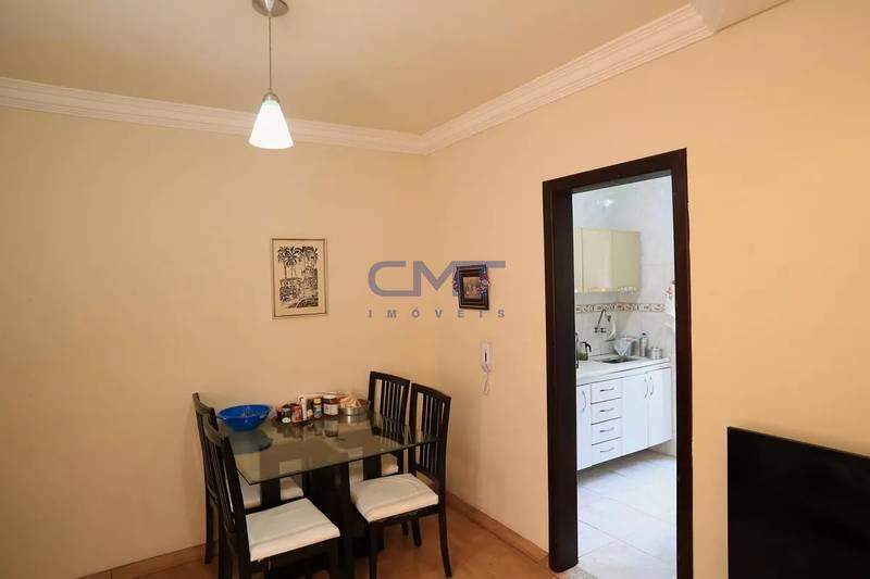 Apartamento à venda no Sagrada Família: 