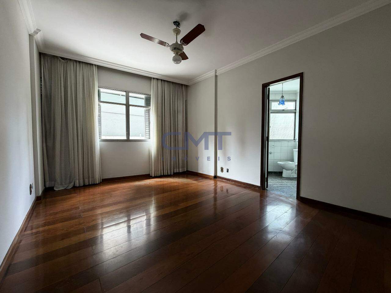 Apartamento para aluguel no Lourdes: Quarto