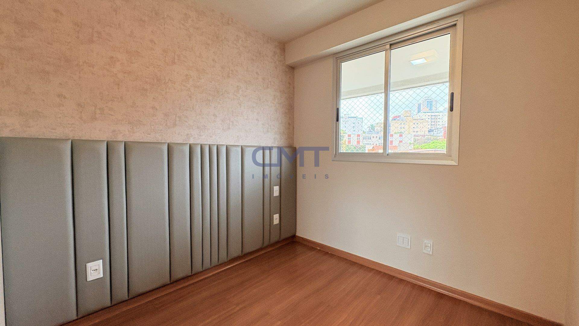 Apartamento à venda no Sagrada Família: 