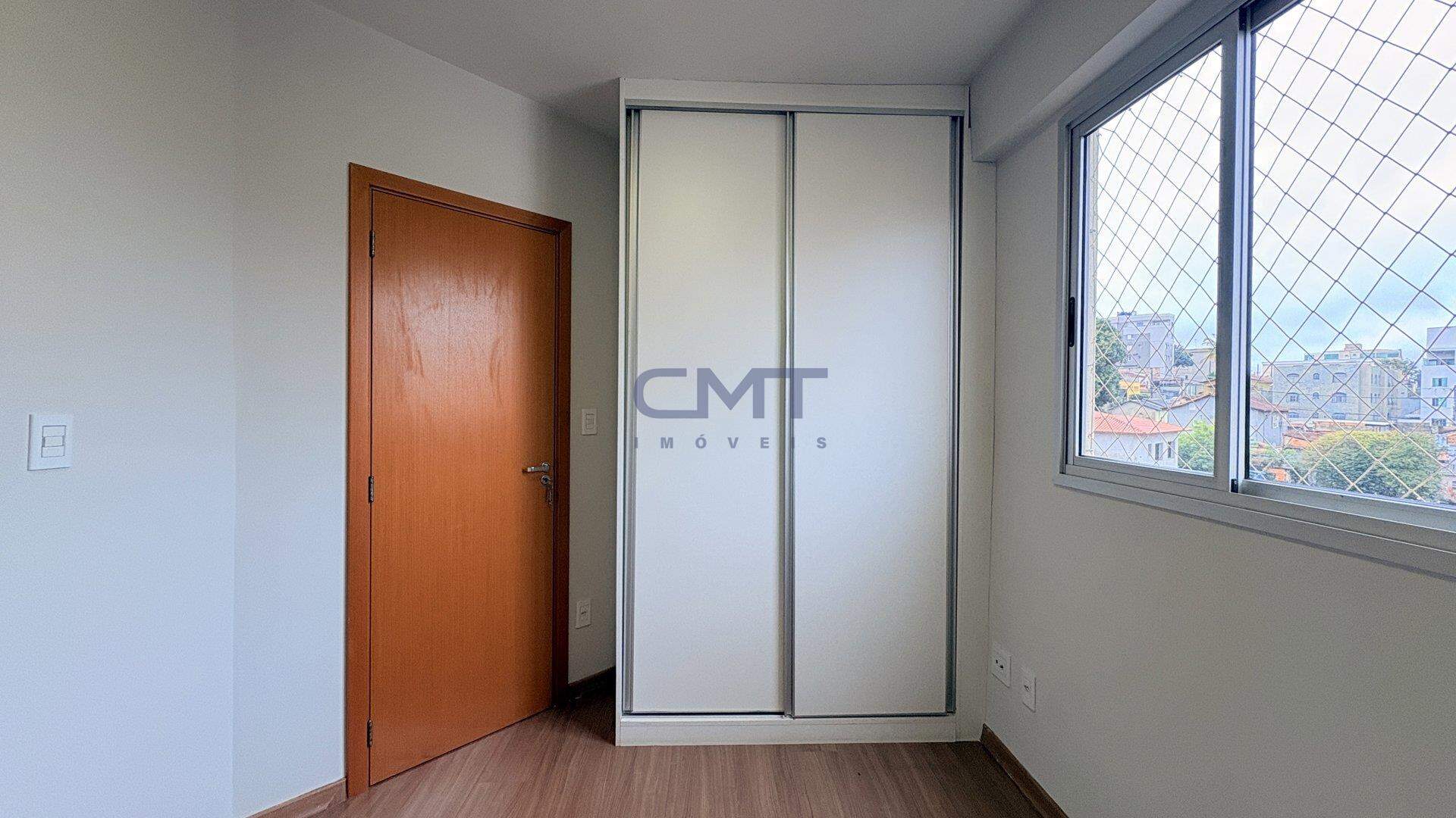 Apartamento à venda no Sagrada Família: 