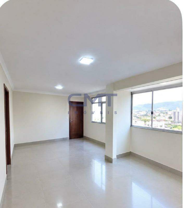 Apartamento à venda no Sagrada Família: 