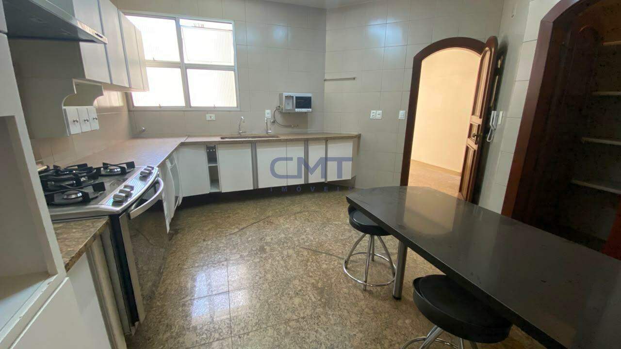 Apartamento à venda no Lourdes: 