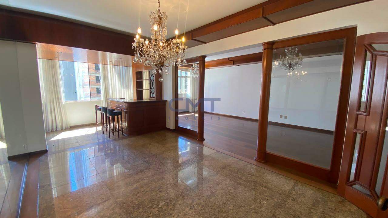 Apartamento à venda no Lourdes: 