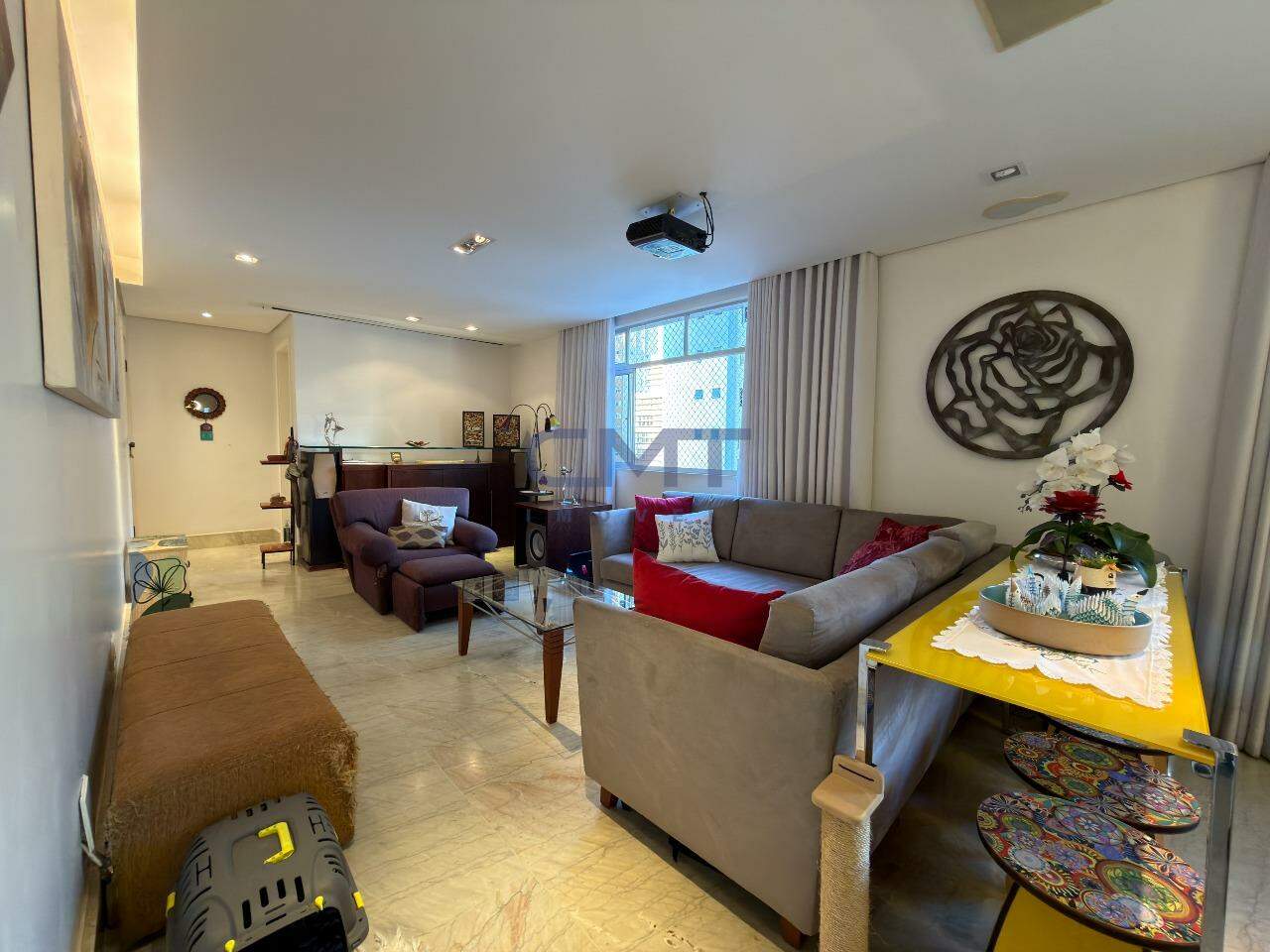 Apartamento à venda no Funcionários : 